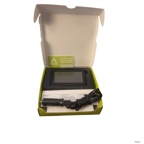 TomTom VIA 1400M GPS Mountable W/ charger Lifetime Maps 4.3 In Screen - Picture 3 of 6